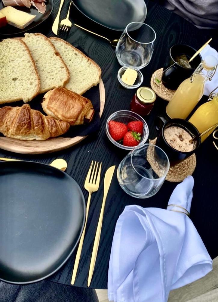 La Bulle Du Bon'Heure Hotel Somme-Leuze Kültér fotó